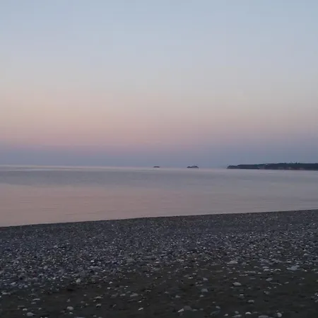 Ξενοδοχείο με διαμερίσματα Agyra Βασιλικά